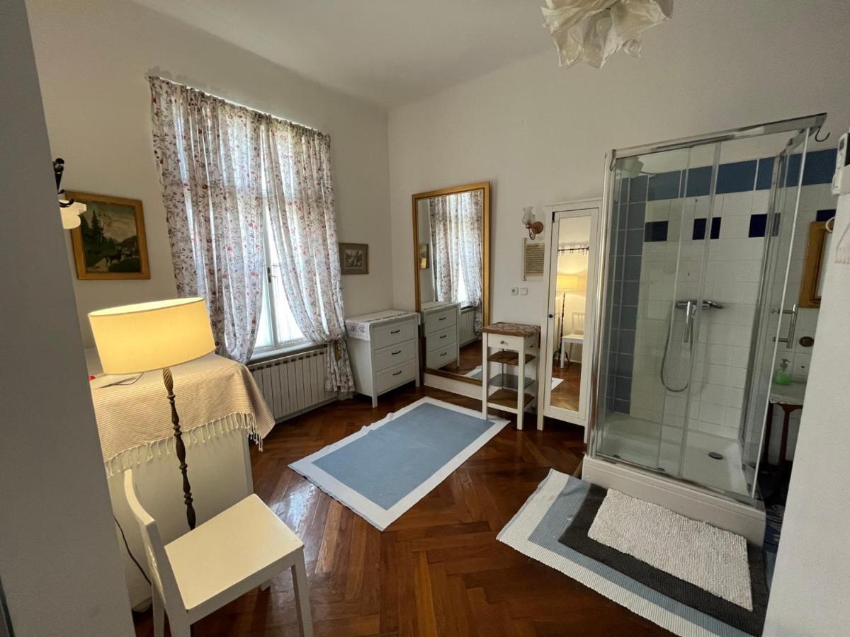 Guest House Ilicki Plac ซาเกร็บ ภายนอก รูปภาพ