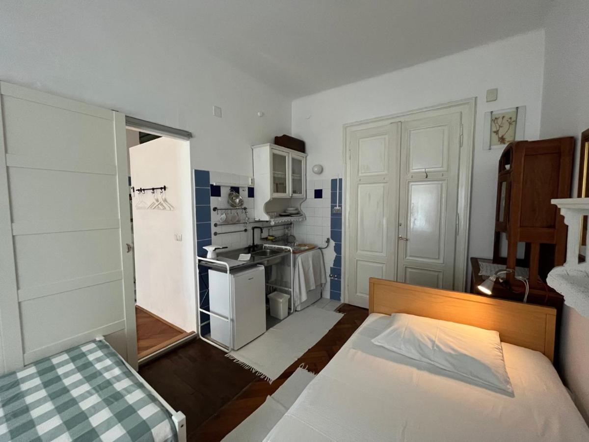 Guest House Ilicki Plac ซาเกร็บ ภายนอก รูปภาพ